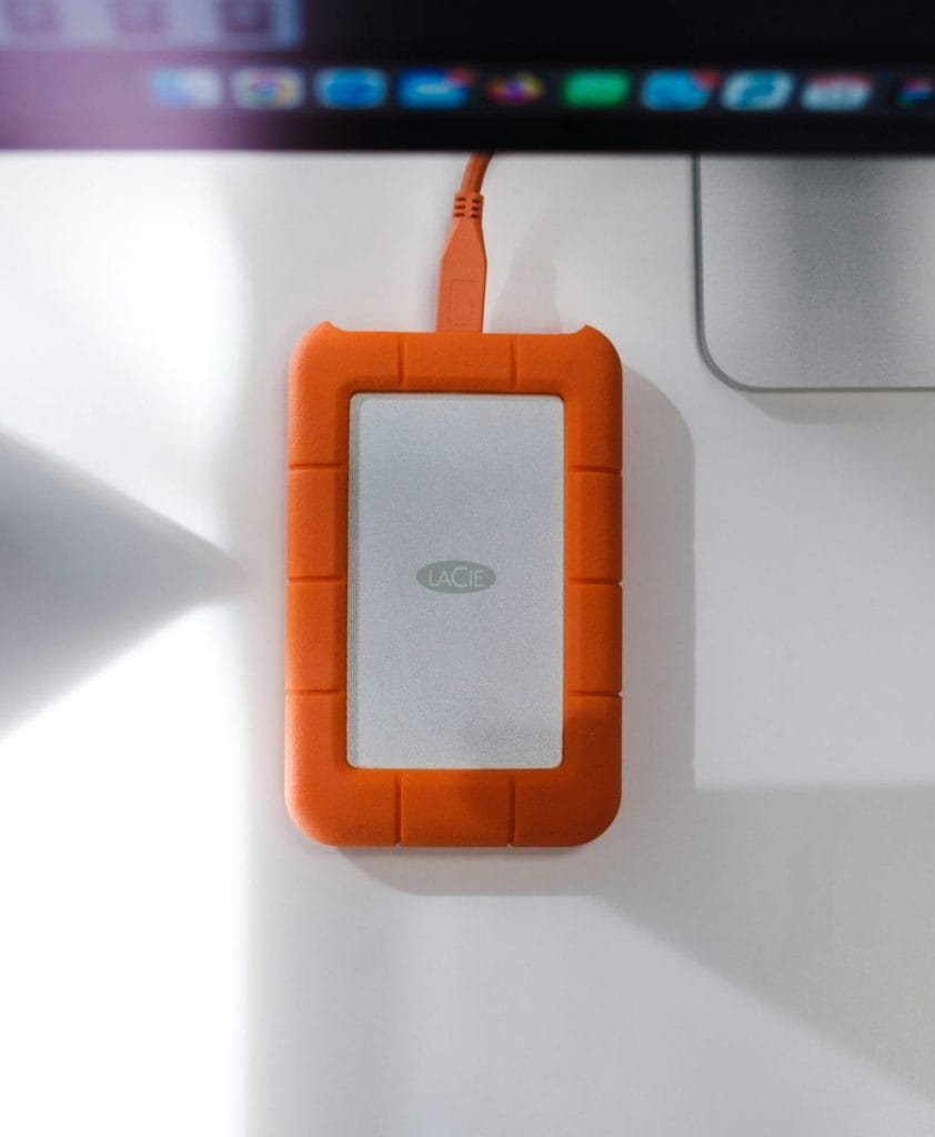 Techno House – Aleksandrs Karevs 1 BySnkIrzQ Unsplash 1 Scaled E1751923514732